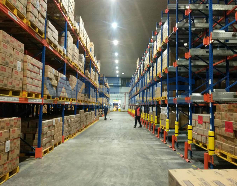 The risk factors effect against the safe using of the warehouse racks - Industry Information - 1